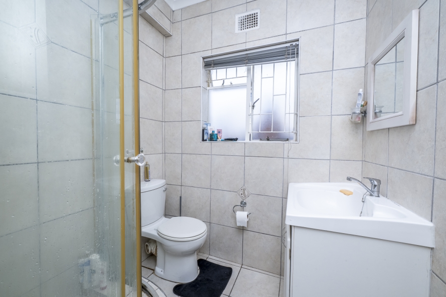 2 Bedroom Property for Sale in Plumstead Western Cape